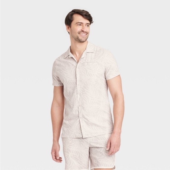 Men's Adventure Shirt - All In Motion™ Light Gray new - Picture 1 of 8